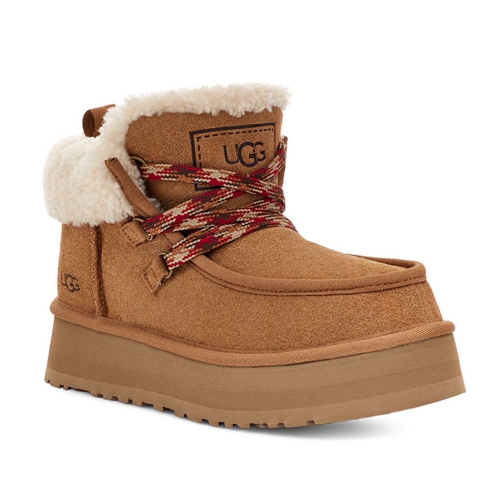 UGG Funkarra Genuine Shearling Cabin Cuff Bootie in Chestnut (Women)